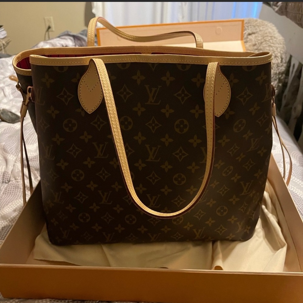 Authentic LV Neverfull GM